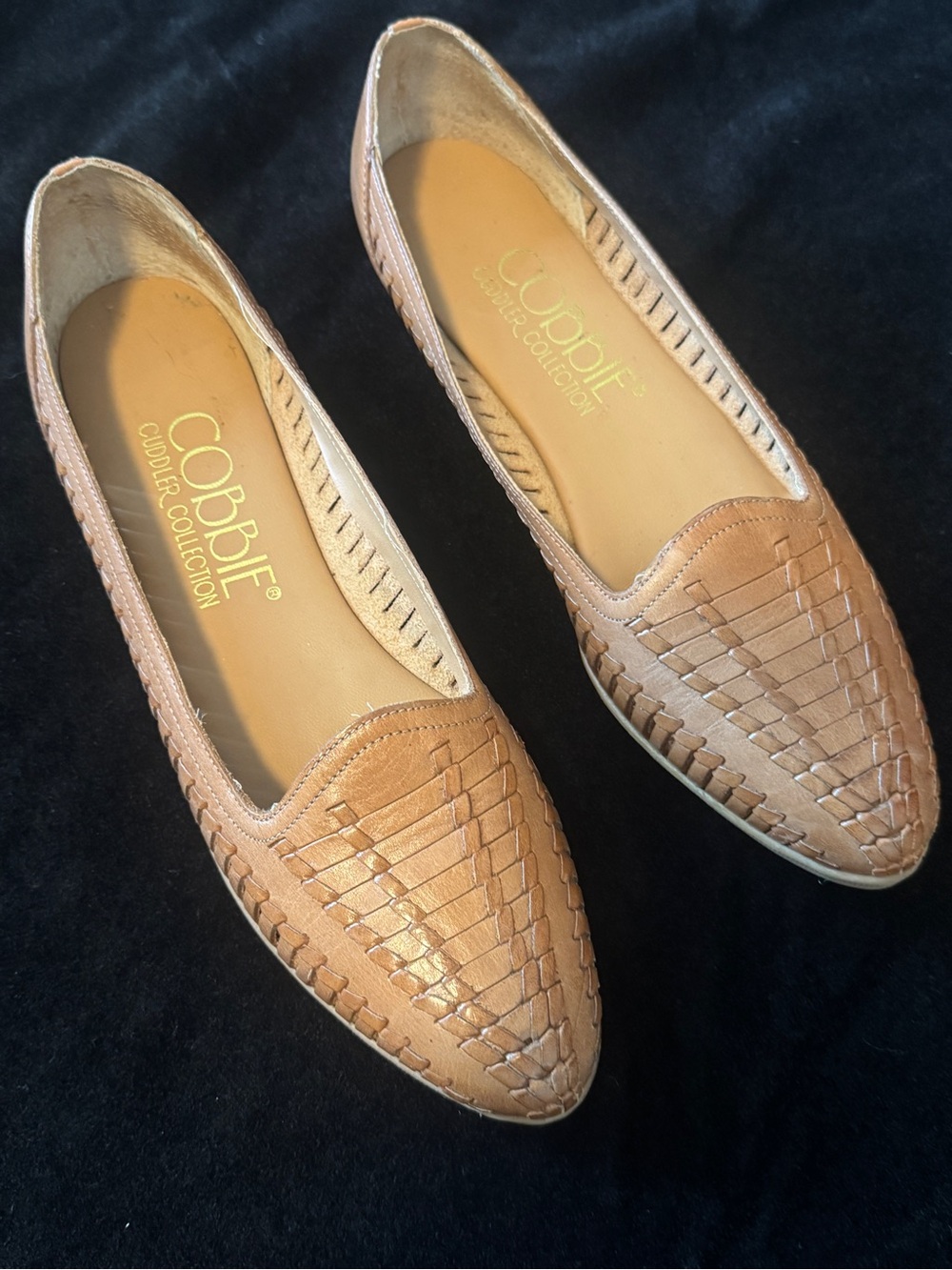 Cobbie Cuddler Collection Vintage Tan Huarache Woven Flat Sandals 7
